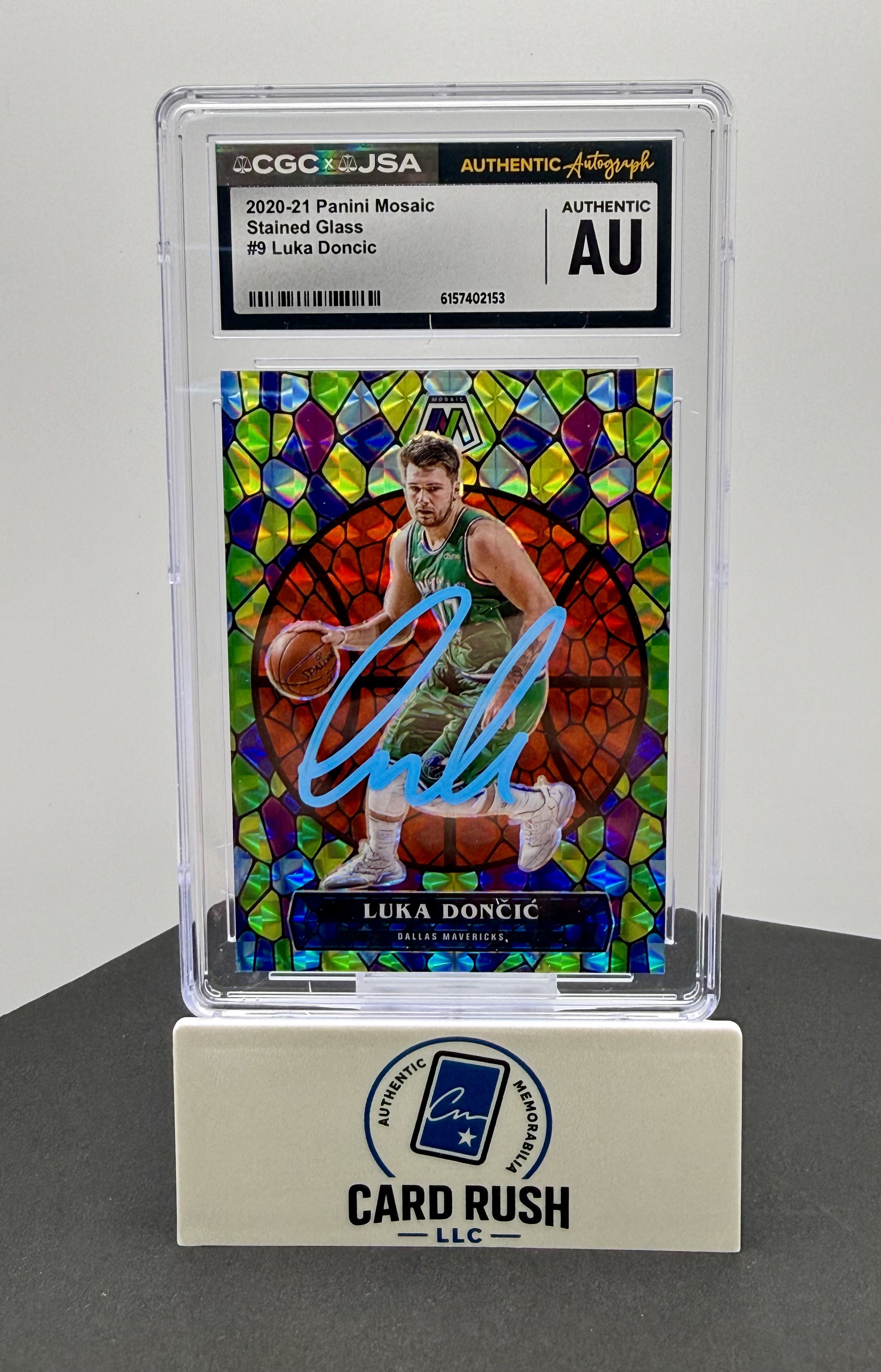 2020-21 Panini Mosaic Stained Glass #9 Luka Doncic Autograph CGC/JSA Authentic Autograph, front