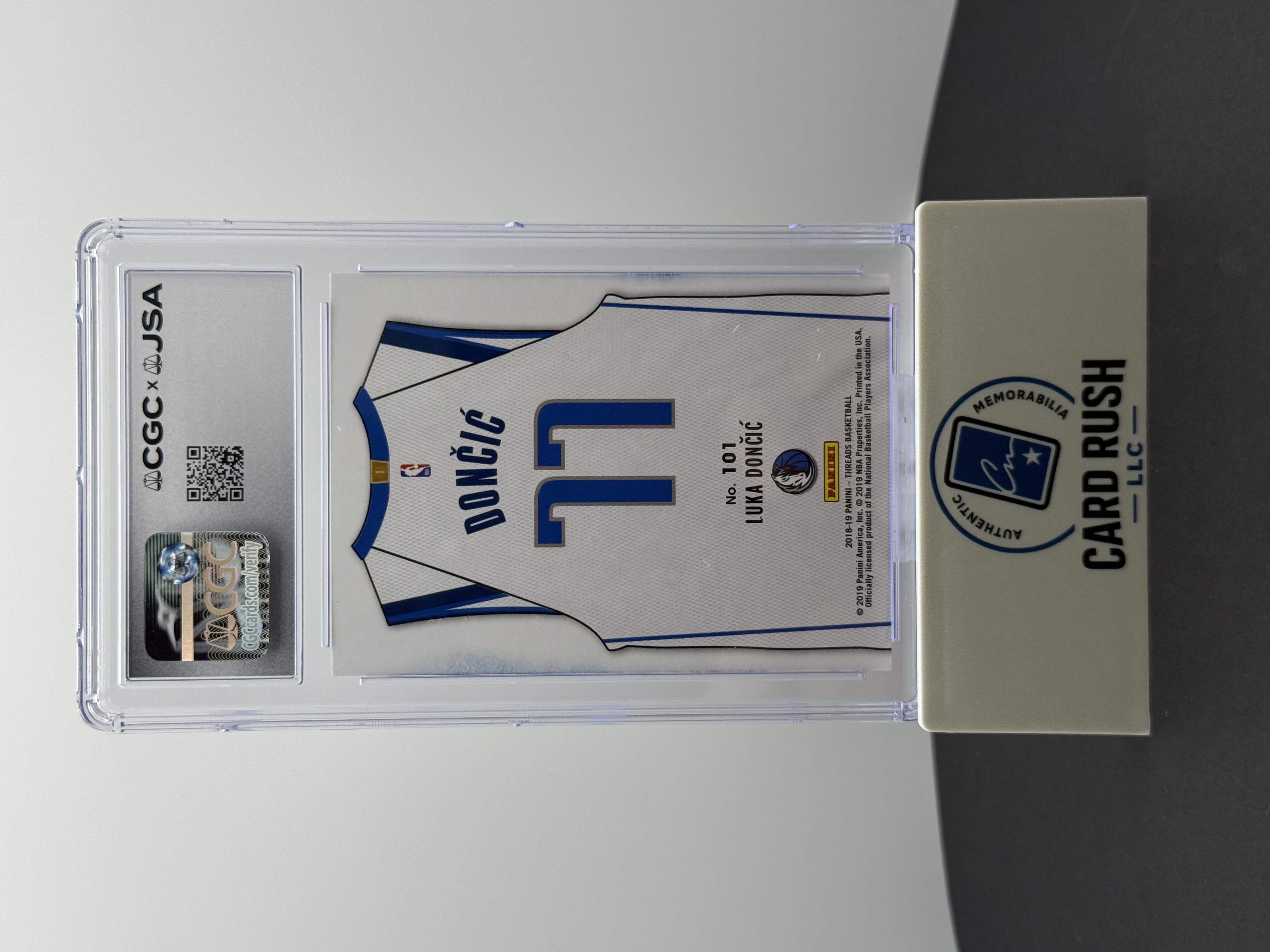2018-19 Panini Threads Luka Doncic RC In-Person Autograph CGC/JSA Graded Auto 10, back