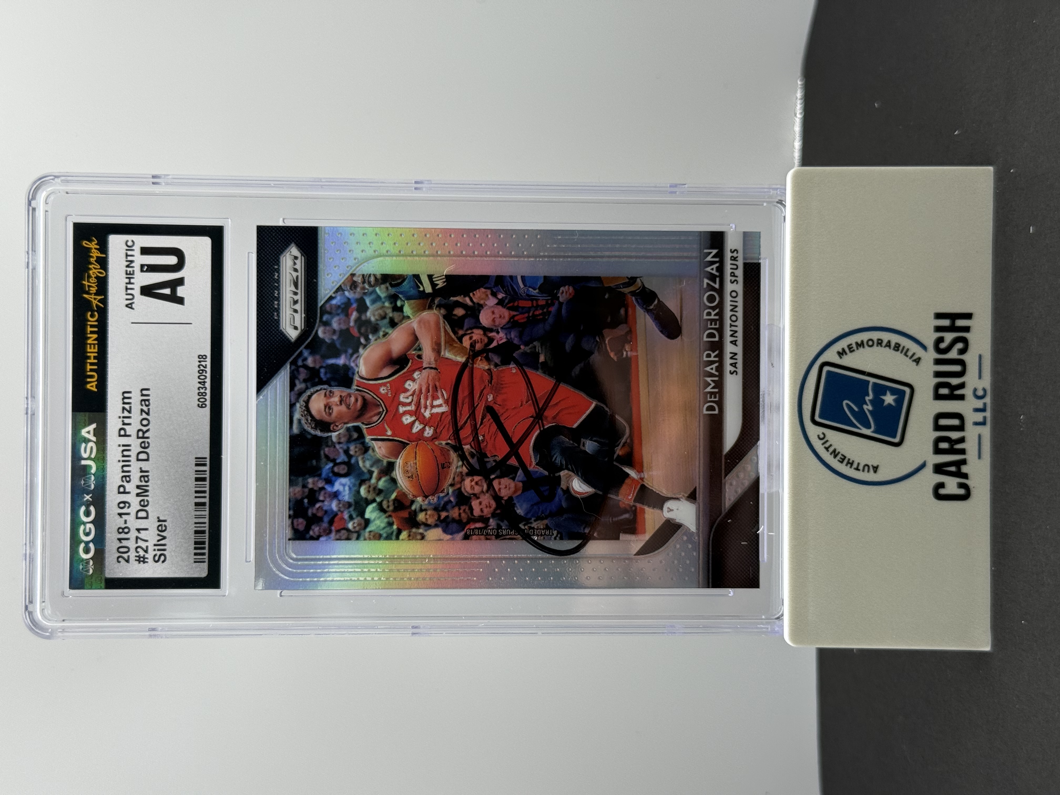 2018-19 Panini Silver Prizm DeMar DeRozan Autograph Card, front