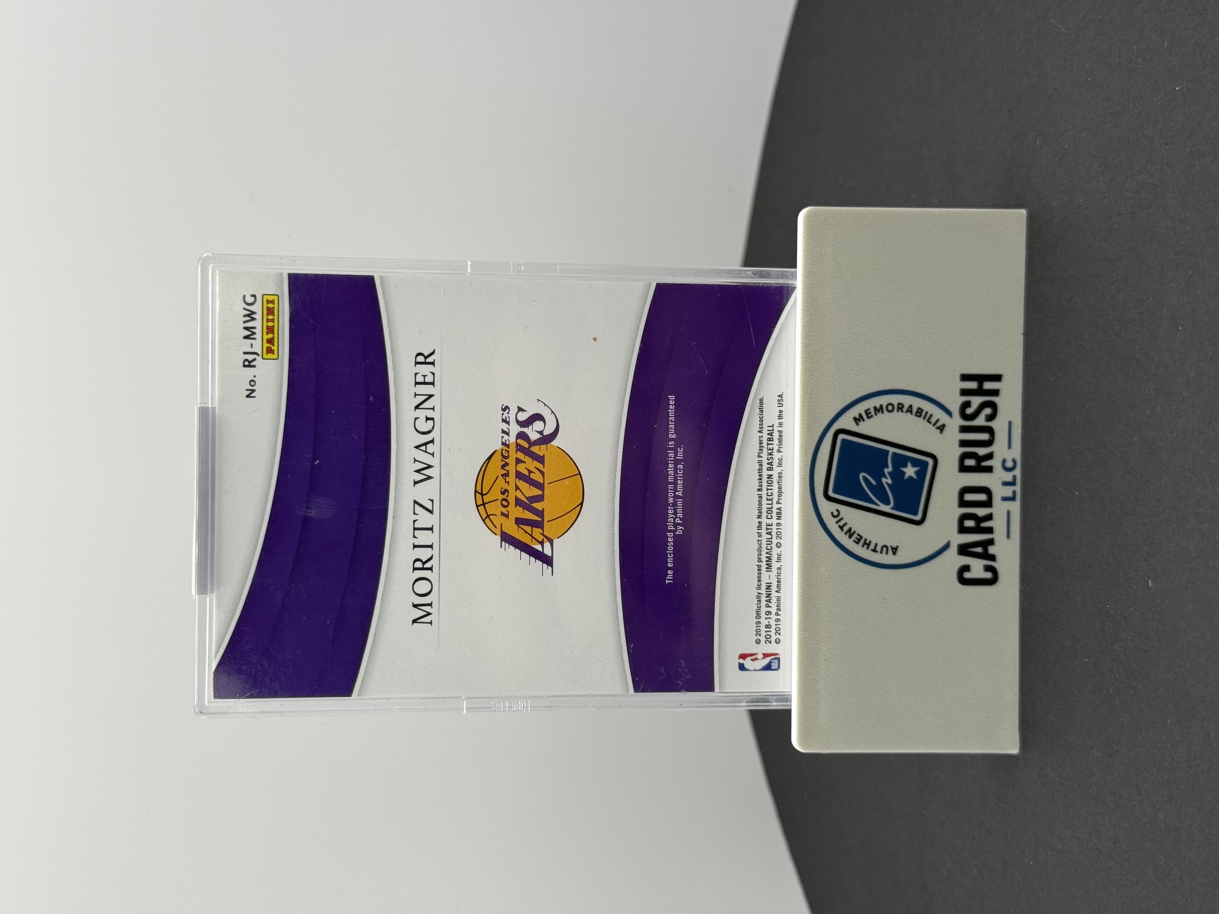 2018-19 Panini Immaculate Collection Memorabilia Basketball Trading Card - Moritz Wagner, back