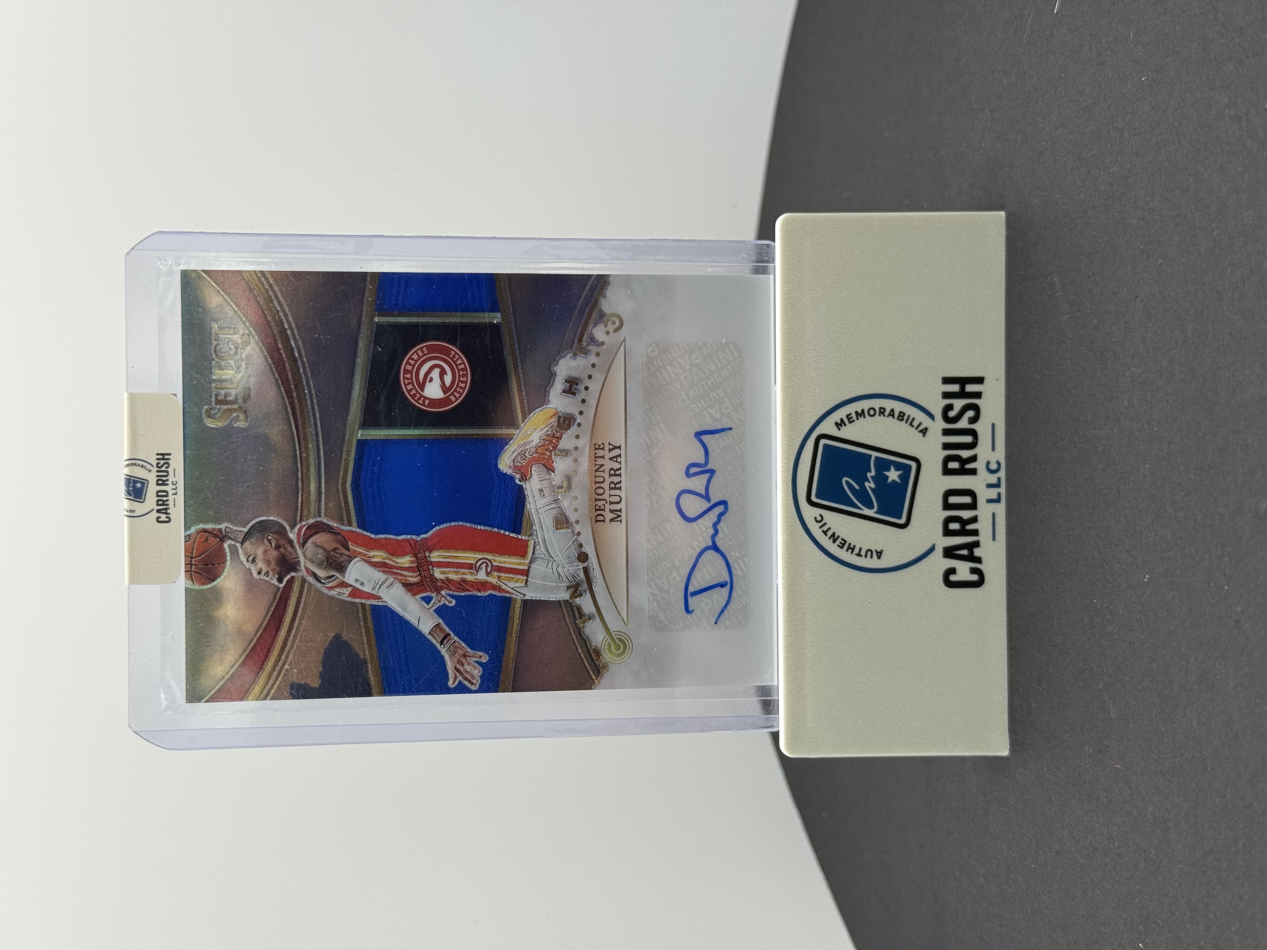 2022-23 Panini Select In Flight Dejounte Murray Autographed Basketball Trading Card, front